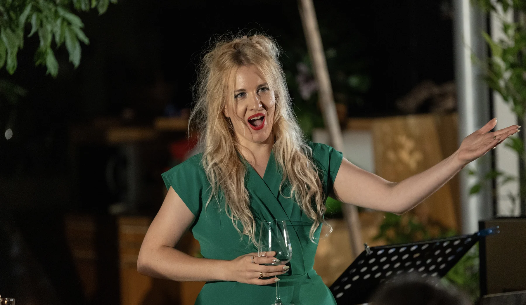 Dvoriščni kabaret — Vipava · 2025